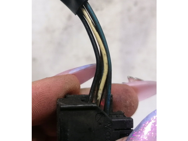 Зеркало электрическое Volkswagen Golf Plus 2005 - 2013 года