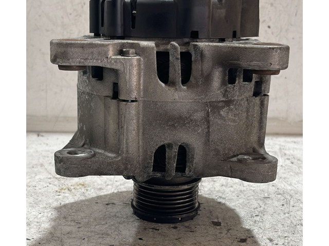 Генератор    Dacia Duster      