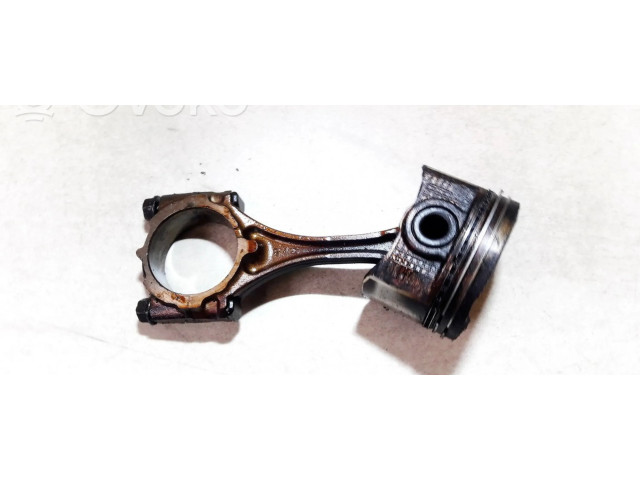 Поршень с шатуном Lexus IS 200-300 для бензинового двигателя 2.0