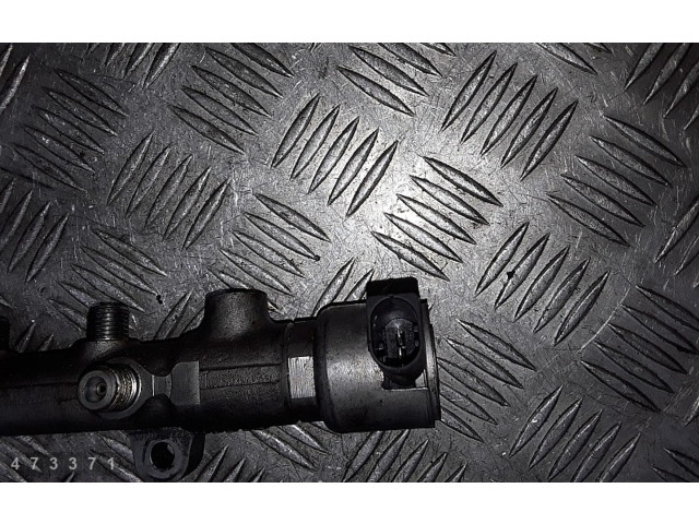 Vstřikovací lišta A6510700595 Mercedes-Benz C W204