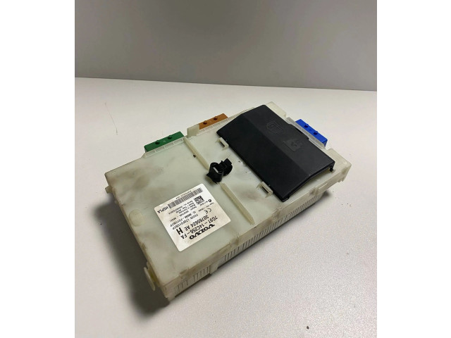 Блок предохранителей 30765624AE, 7G9T14C256FA   Volvo V70    