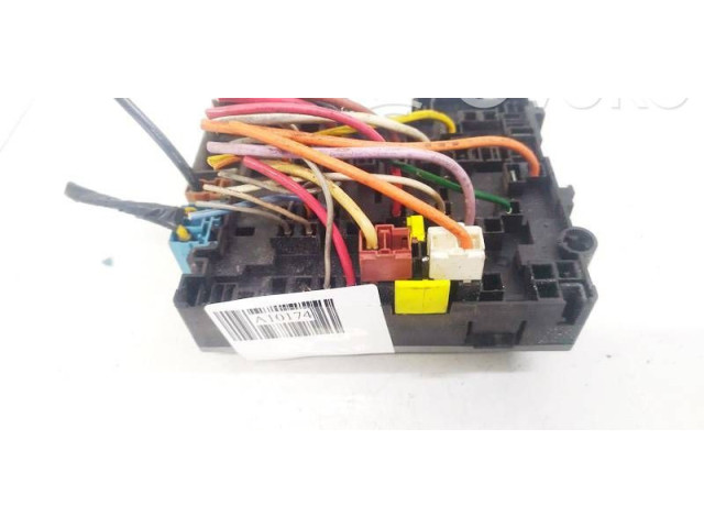   Pojistková skříňka    Citroen Berlingo 2002