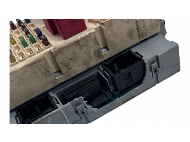 Блок предохранителей PA66GB15, 27XC00J1C Fiat Stilo