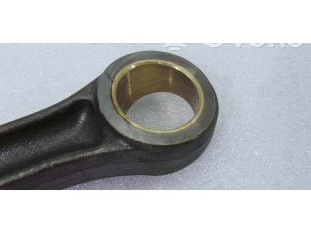 Píst 038J Audi RS4 B7