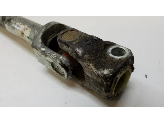 Крестовидная связь оси рулевого колеса