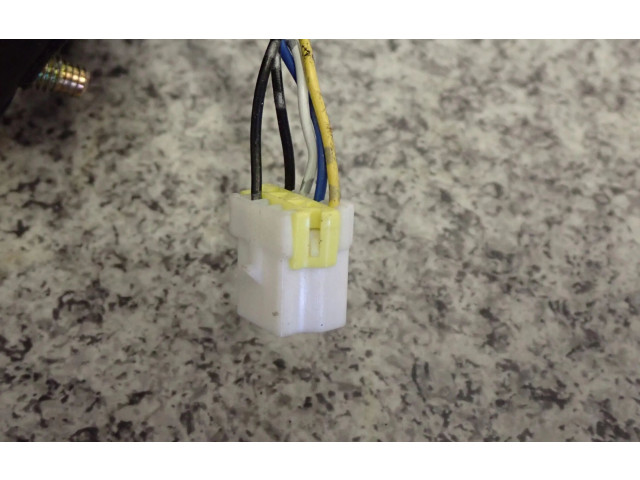 Зеркало электрическое Mitsubishi Lancer 2003 - 2007 года