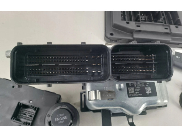 Блок управления двигателем Блок управления Skoda Kamiq