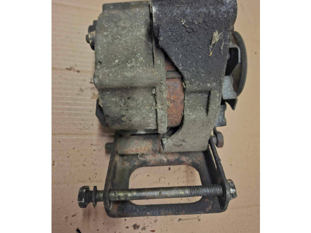 Генератор    Mercedes-Benz W123      