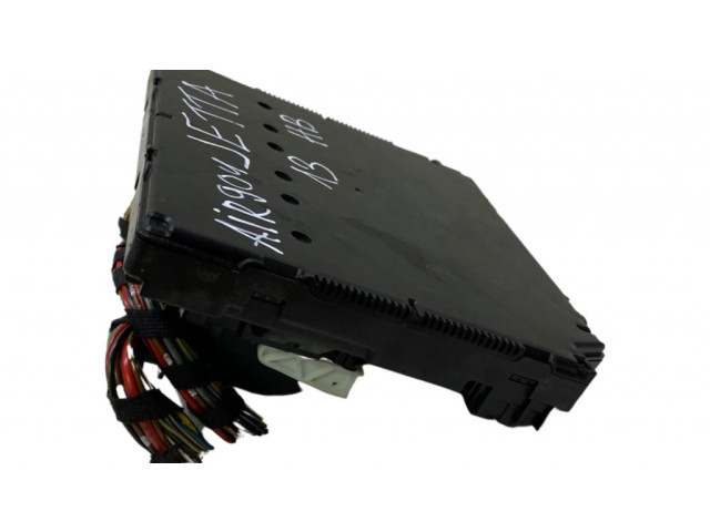 Блок комфорта 5K0937084J   Volkswagen Jetta VI   