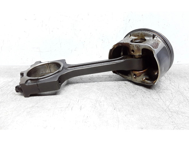  Поршень с шатуном  40151  Volvo V50  