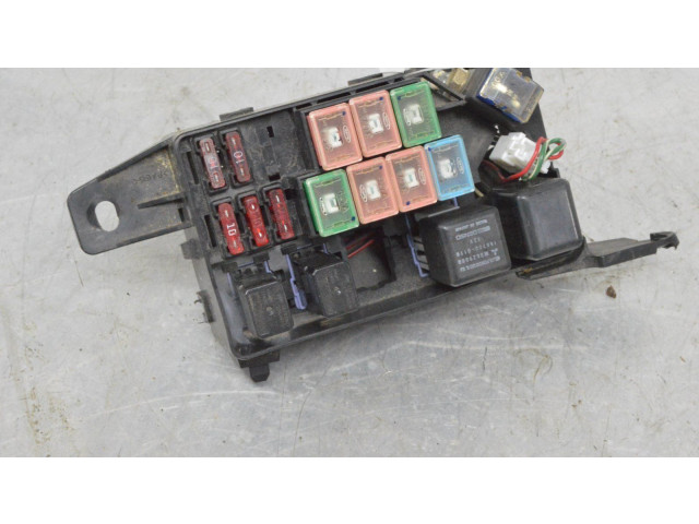 Pojistková skříňka Mitsubishi Pajero 2001