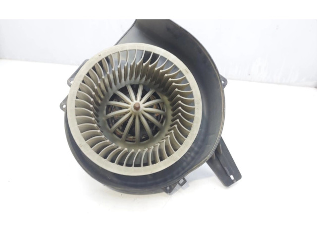 Вентилятор печки    6Q1820015C   Volkswagen Polo IV 9N3