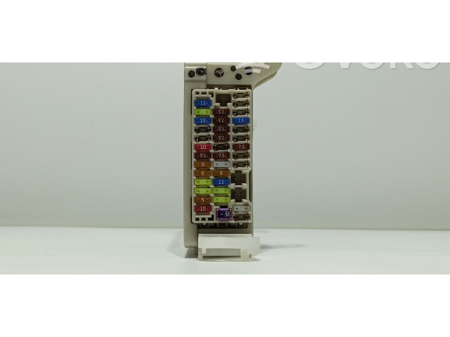 Pojistková skříňka Řídící jednotka BSM 8273052K40, 82730-52K40   Toyota Yaris 2015