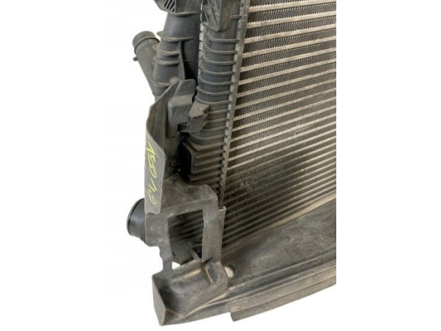 Интеркулер 50507299, 505039810 Alfa Romeo 159