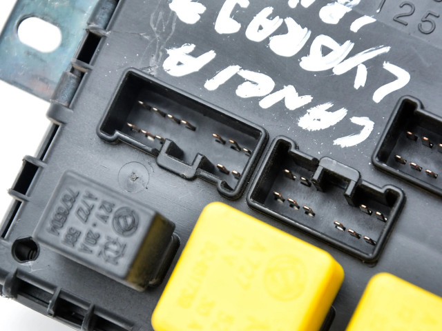 Блок предохранителей 46447809 Lancia Lybra