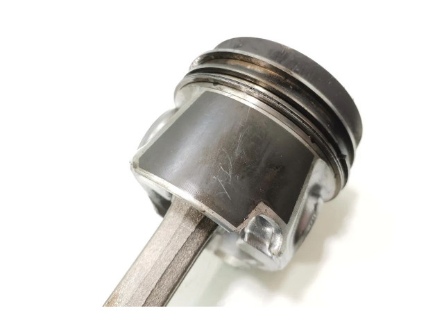 Поршень с шатуном DFSD Volkswagen Caddy