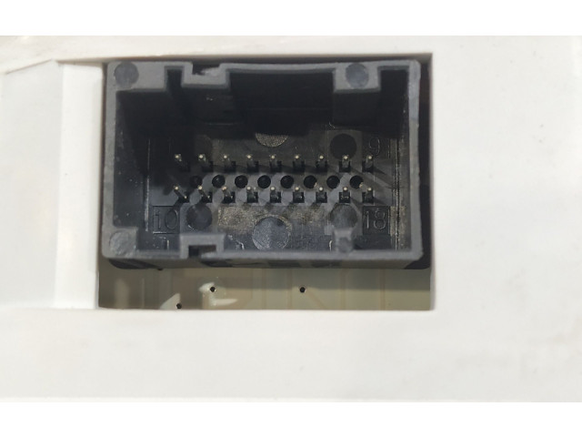 Панель приборов 51820147 Fiat Linea