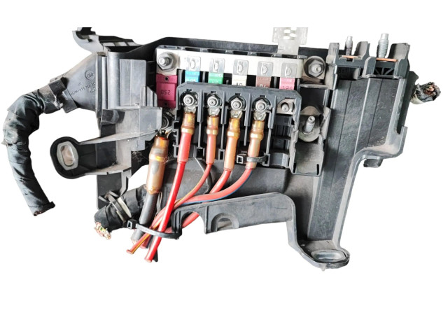 Блок предохранителей K9K   Mercedes-Benz A W176    