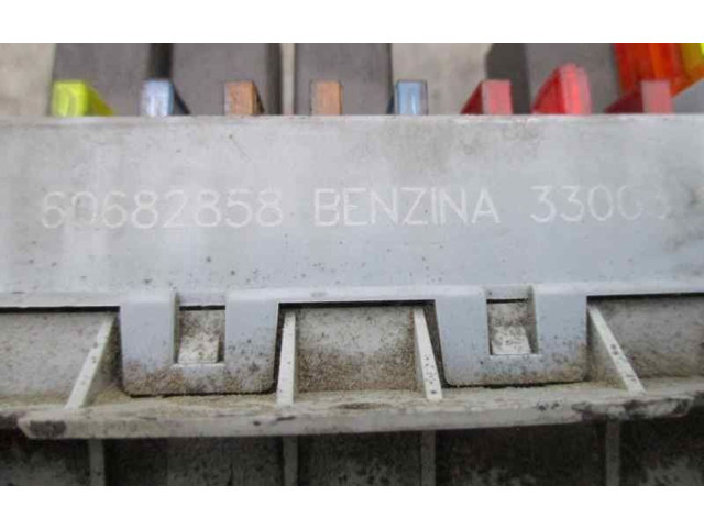 Pojistková skříňka Řídící jednotka BSM 60682858, 330031 Lancia Thesis 2004