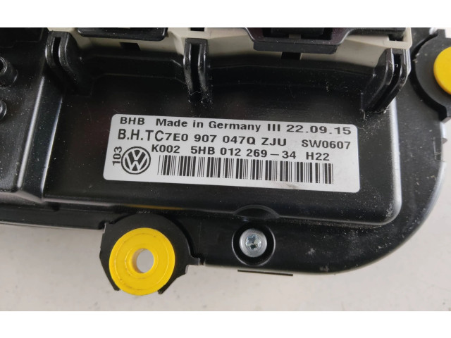 Блок управления климат-контролем 7E0907047Q, 5HB01226934   Volkswagen Transporter  Caravelle T5