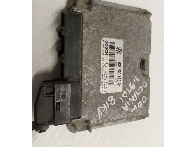 Блок управления двигателя 038906018GM, 0281010181 Volkswagen Golf IV