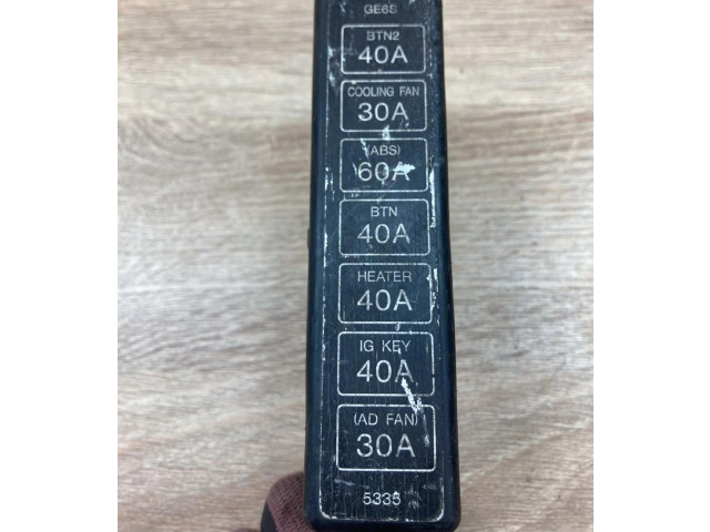 Pojistková skříňka GE6S5335 Mazda 626 1998