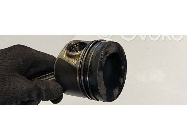  Поршень с шатуном CGLC 038JDE  Audi A6 C7  