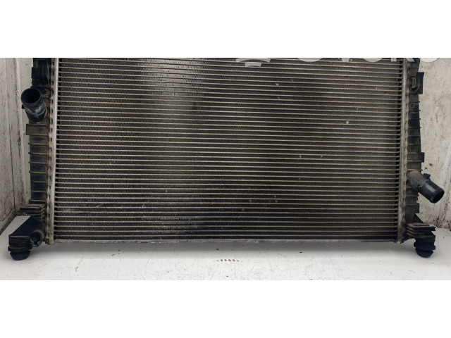 Радиатор охлаждающей жидкости     Volvo C30 