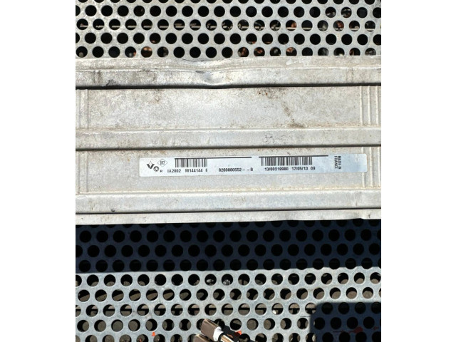 Интеркулер 8200880552 Dacia Duster