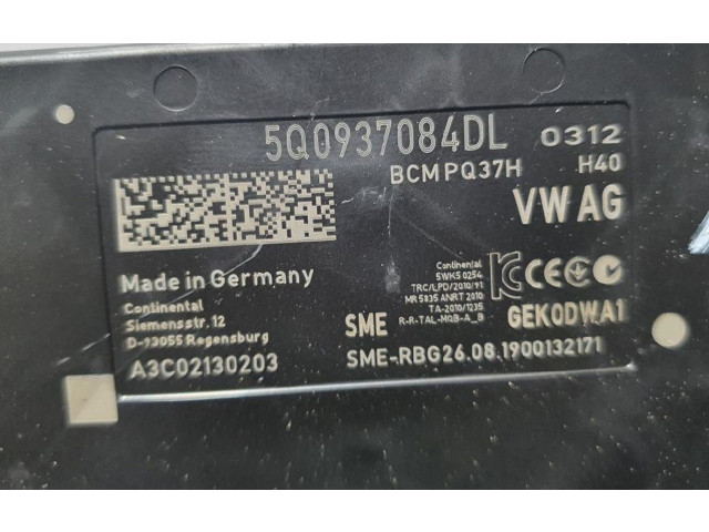 Блок управления 5Q0937084DL   Volkswagen Golf VII