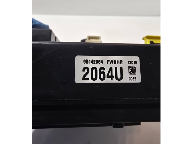 Pojistková skříňka 95142064, 2064U Opel Antara 2013