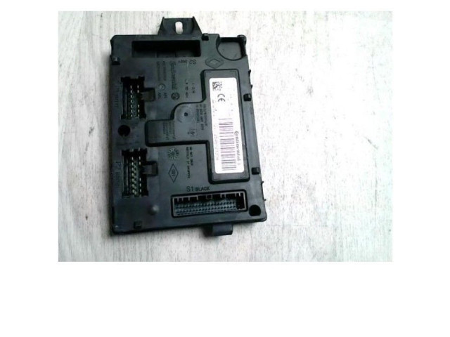 Блок предохранителей  243809584R, 243809584R   Dacia Duster    