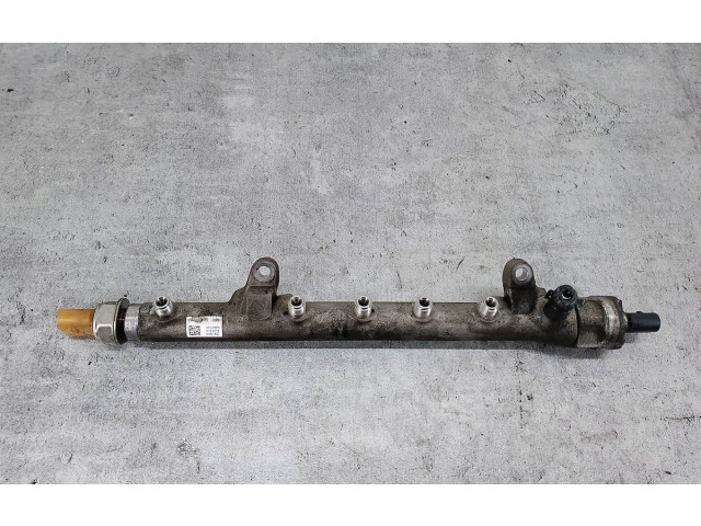 Топливная рампа 03L089H Volkswagen Golf VI для двигателя CAYC