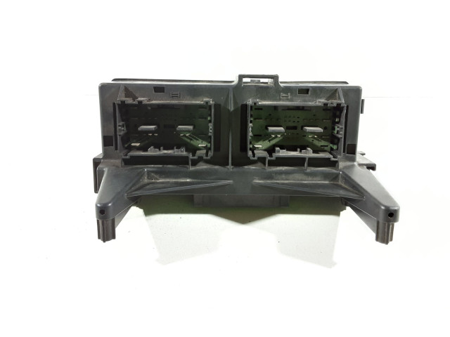 Блок предохранителей 04692073AB, 52561L Jeep Grand Cherokee (WK)