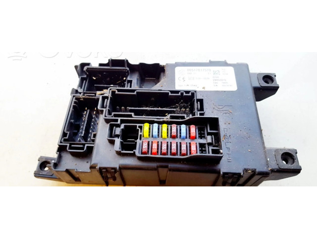 Pojistková skříňka 00517817570, 28050015 Fiat Punto (188) 2007