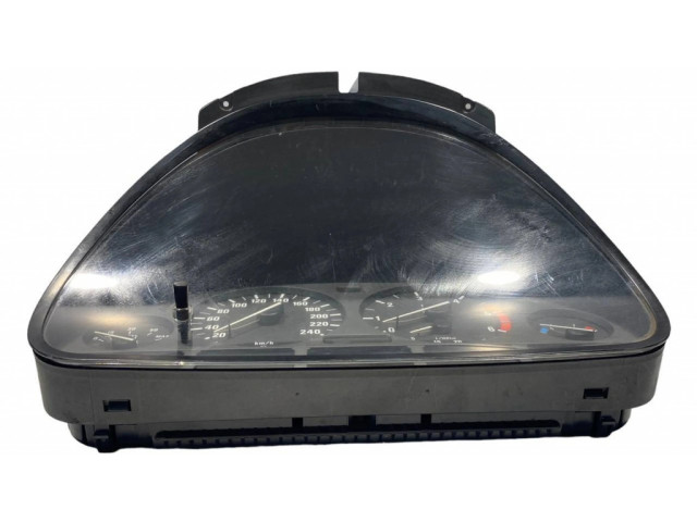 Přístrojová deska BMW 5 E39 2001 8381198, 62118381198