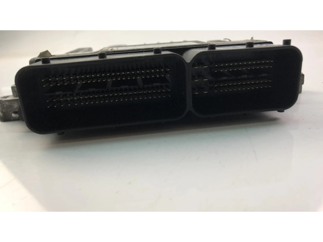 Řídící jednotka 391302A300 KIA Venga 2012