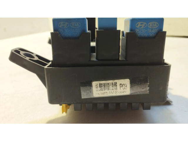 Блок предохранителей 911981C220 Hyundai Getz