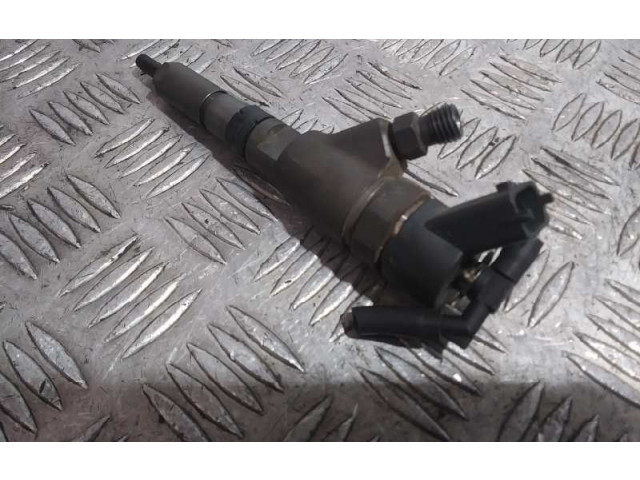 Форсунка 0445110008    Peugeot 406  RHZ 