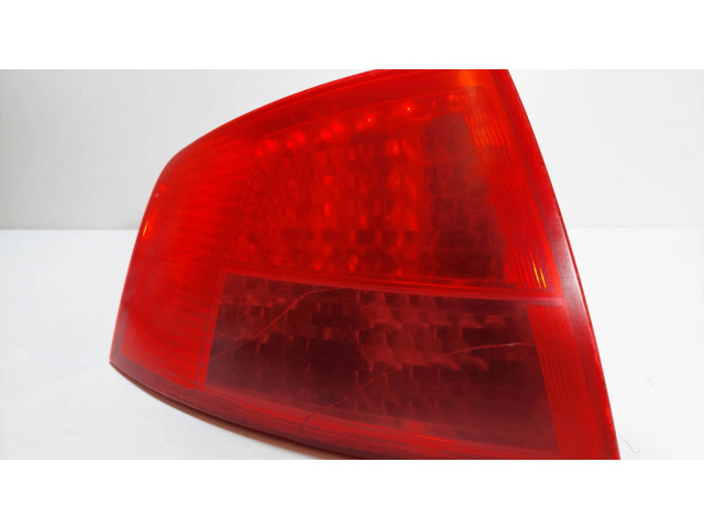 Задний фонарь левый сзади 4E0945095C Audi A8 S8 D3 4E 2002-2009 года