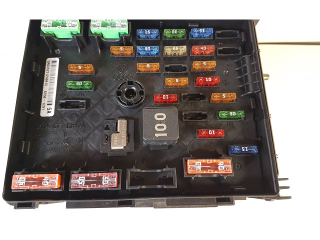 Pojistková skříňka 1K0937132F, 3C0937125A Volkswagen Tiguan 2012