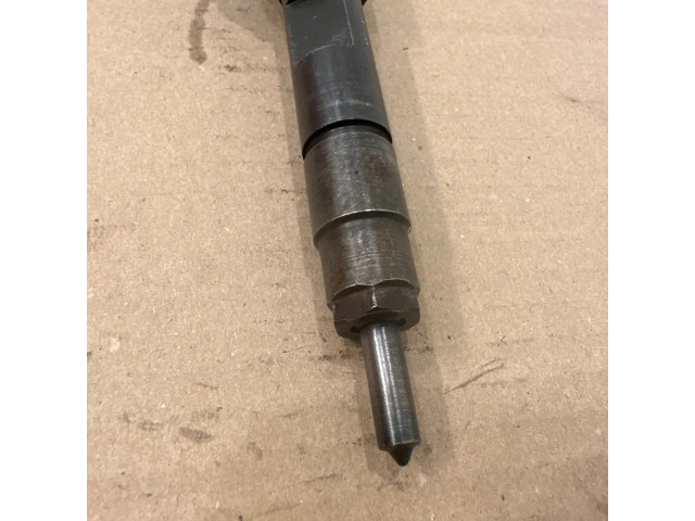 Vstřikovač 0445110021 Volvo S40, V40 pro naftový motor 1.9