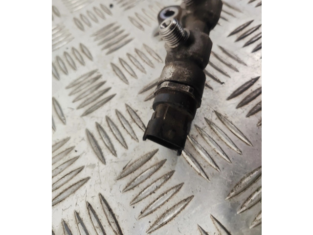 Vstřikovací lišta 2328033020, 2381033030 Toyota Verso-S 1NDTV