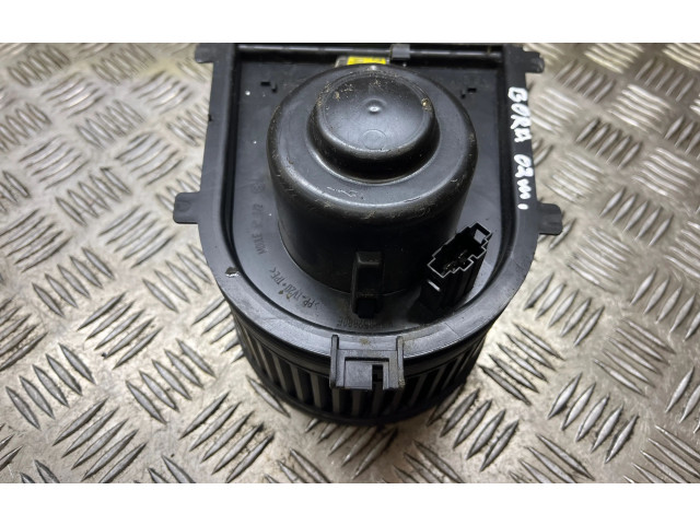 Вентилятор печки    1J1819021C, F667325R   Volkswagen Bora