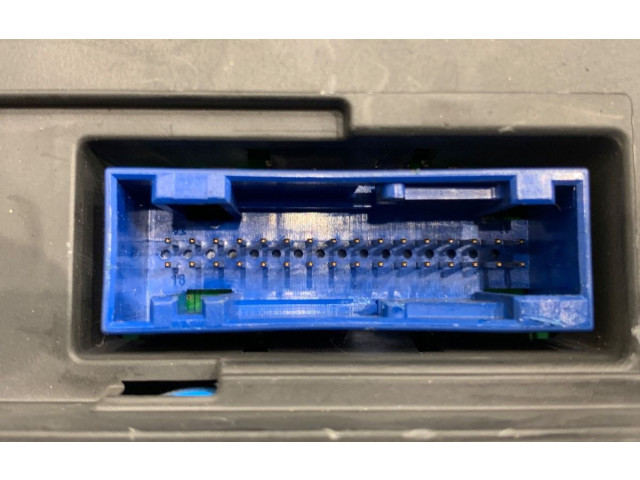 Přístrojová deska Audi A8 S8 D3 4E 2003 4E0920930F