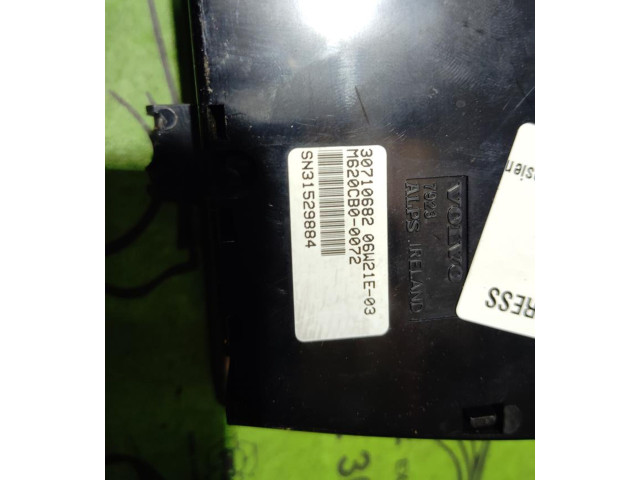 Блок управления климат-контролем 30710682   Volvo XC90