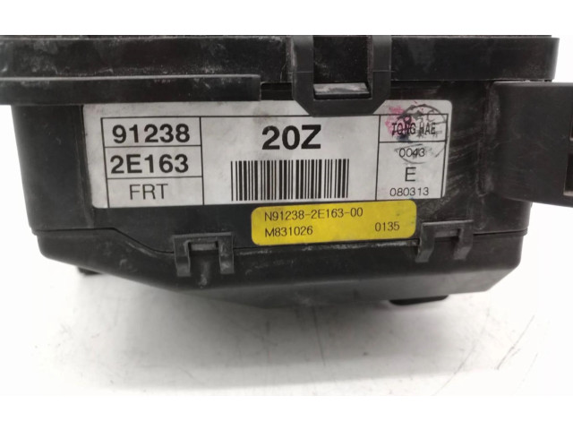 Pojistková skříňka 912382E163 Hyundai Tucson JM 2008