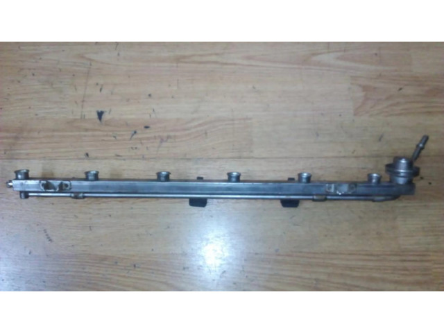 Vstřikovací lišta 1436110 BMW 5 E39 pro benzínový motor 2.8