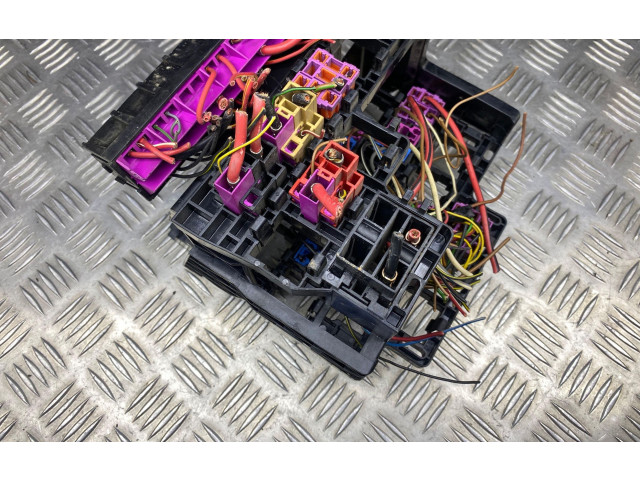 Блок предохранителей 14447 Ford Galaxy