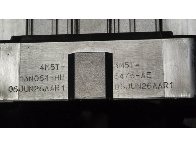 Подрулевой переключатель    Ford Focus